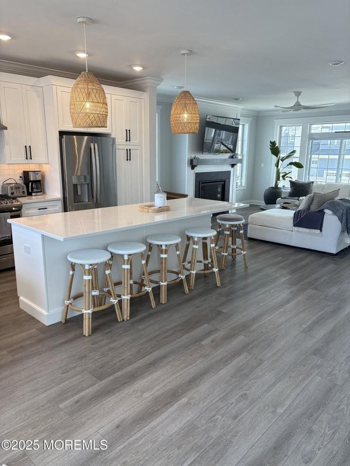 107 Ortley Ave - Photo 5 of 19