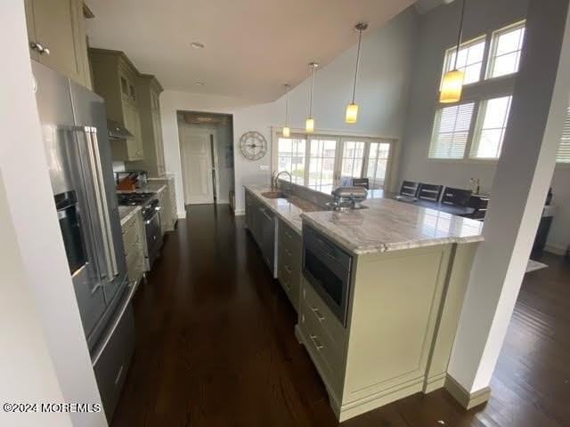 305 Newark Ave - Photo 4 of 20