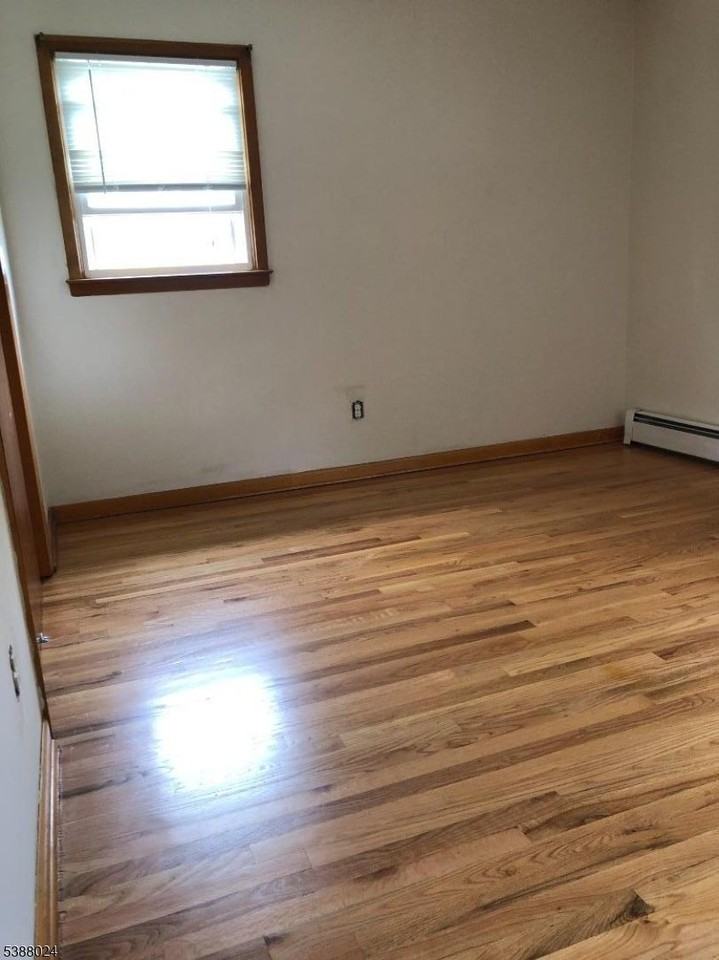 34 Hilton St - Photo 7 of 8