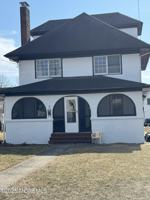 featured image of 3 Royal Pl