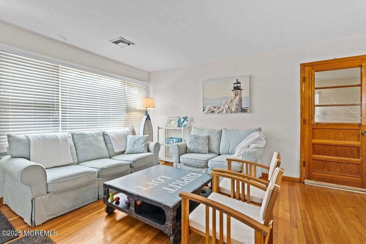 100 3rd Ave - Photo 4 of 39