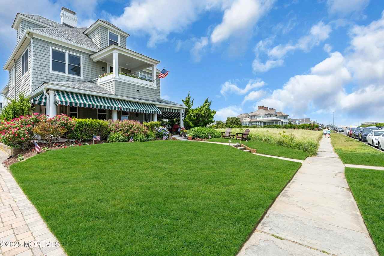 1612 Ocean Ave - Photo 2 of 50