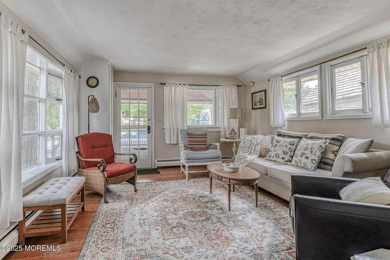 83 Cookman Ave - Photo 6 of 18