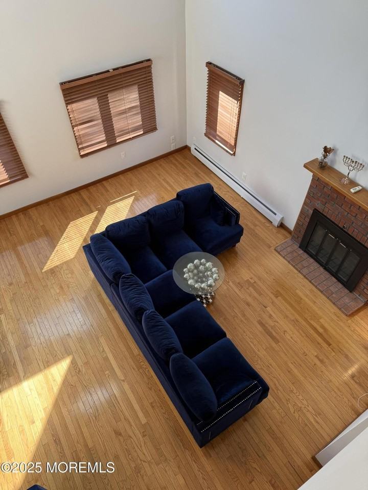 503 Elizabeth St - Photo 6 of 44