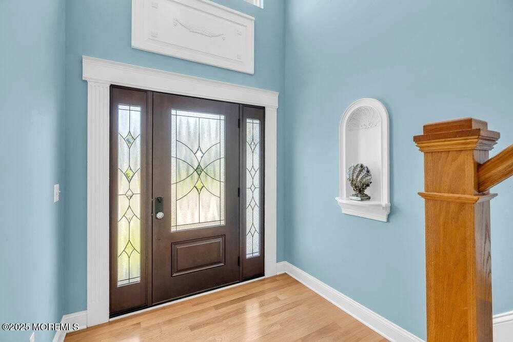 419 Central Ave - Photo 4 of 41