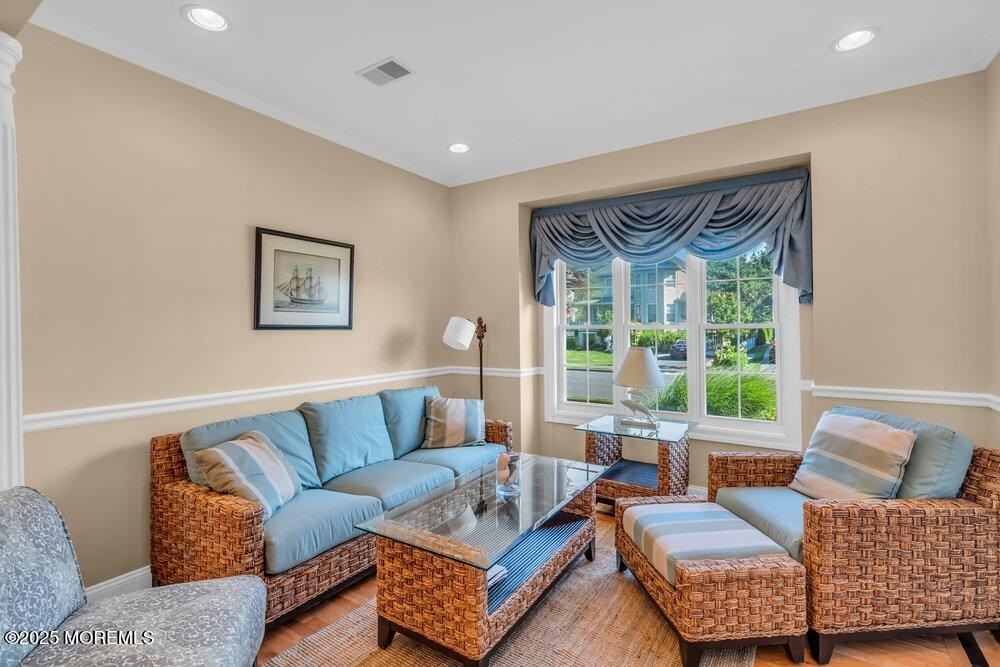 419 Central Ave - Photo 7 of 41