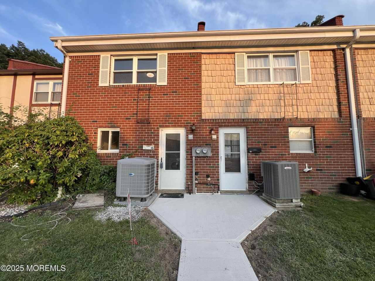 15 Briar Mills Dr - Photo 2 of 23