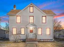 featured image of 21 Worthley St