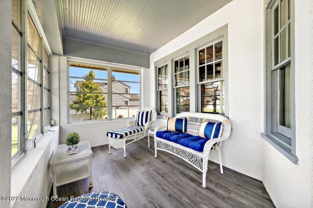 27 Shrewsbury Dr - Photo 7 of 44