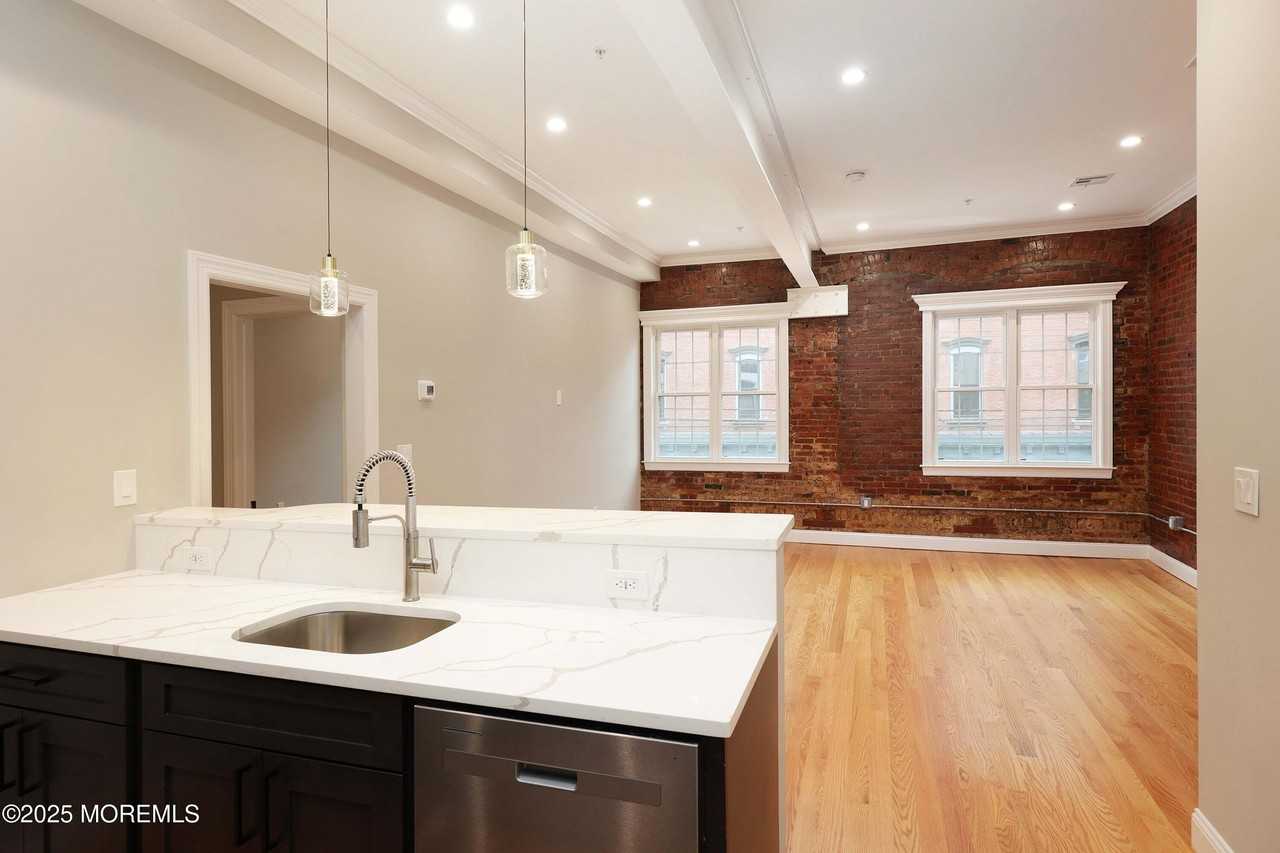 14 West Front Street #2F - Photo 6 of 22