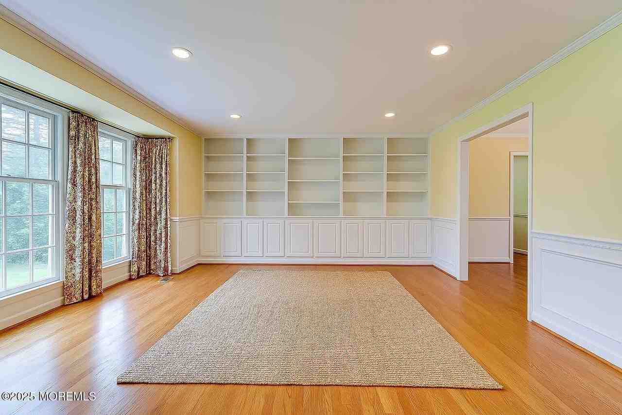 19 Monterey Dr - Photo 7 of 36