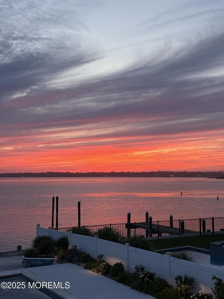 24 Park Rd - Photo 2 of 48