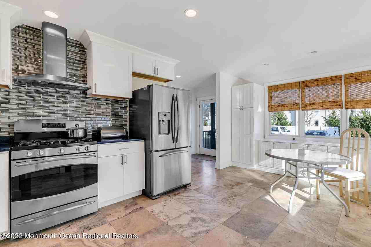 35 Birch Ave - Photo 6 of 31