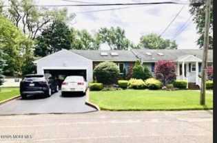 34 Hendrickson Pl - Photo 1 of 1