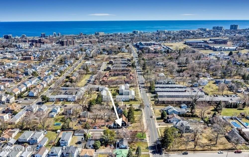 393 Bath Ave - Photo 2 of 22