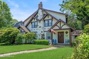 562 N Edgemere Dr - Photo 1 of 1