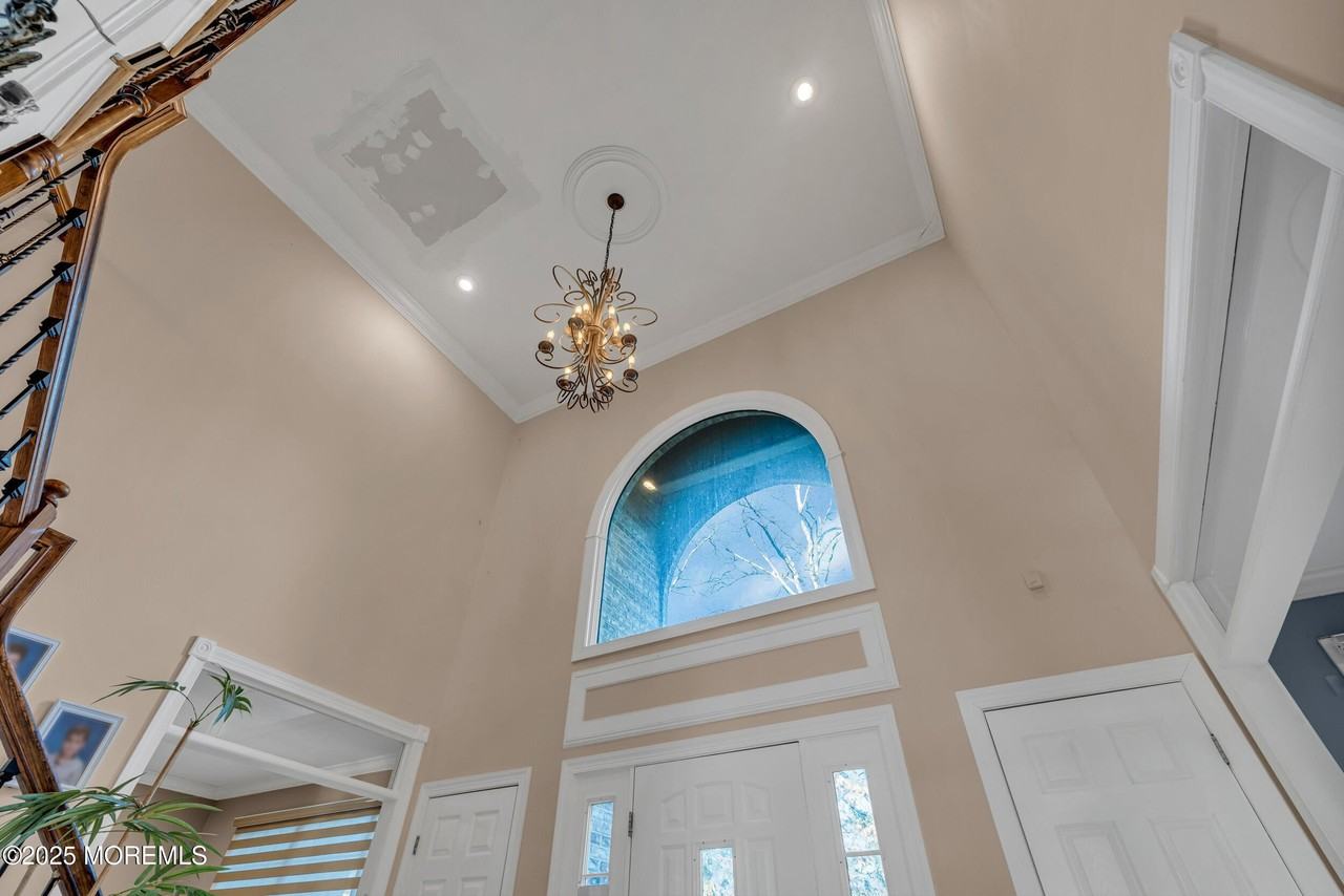 21 Old Queens Ct - Photo 5 of 50