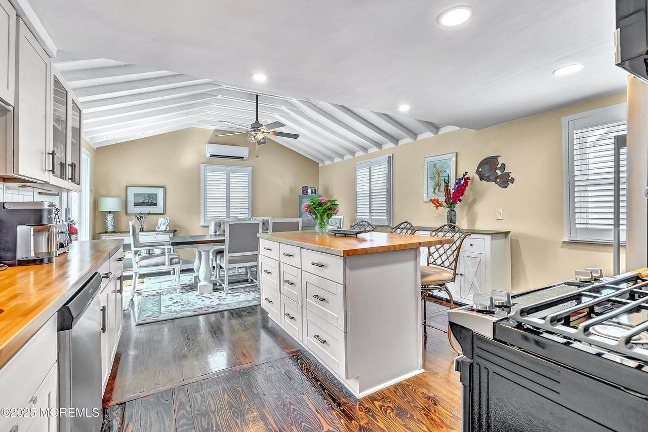 316 16th Ave - Photo 6 of 17