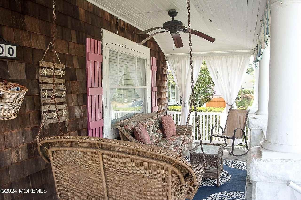 100 100 Columbia Avenue unit: Winter - Photo 3 of 22