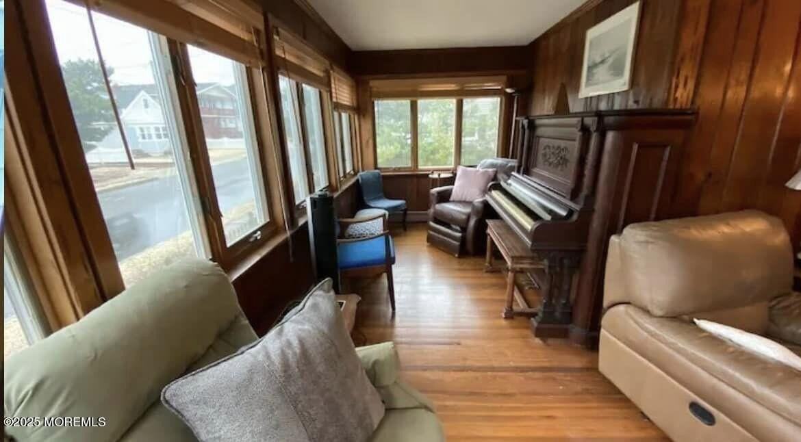 12 E Beardsley Ave - Photo 3 of 10