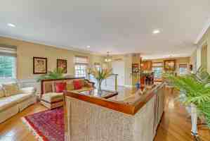 featured image of 18 Mariners Bnd