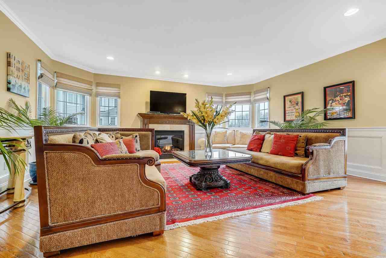 18 Mariners Bnd - Photo 2 of 30