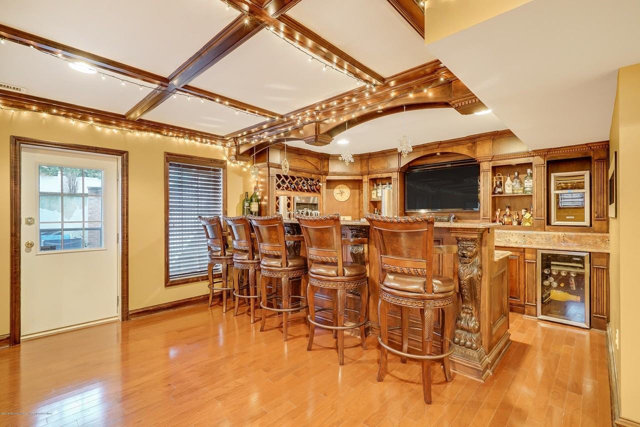 18 Mariners Bnd - Photo 6 of 30