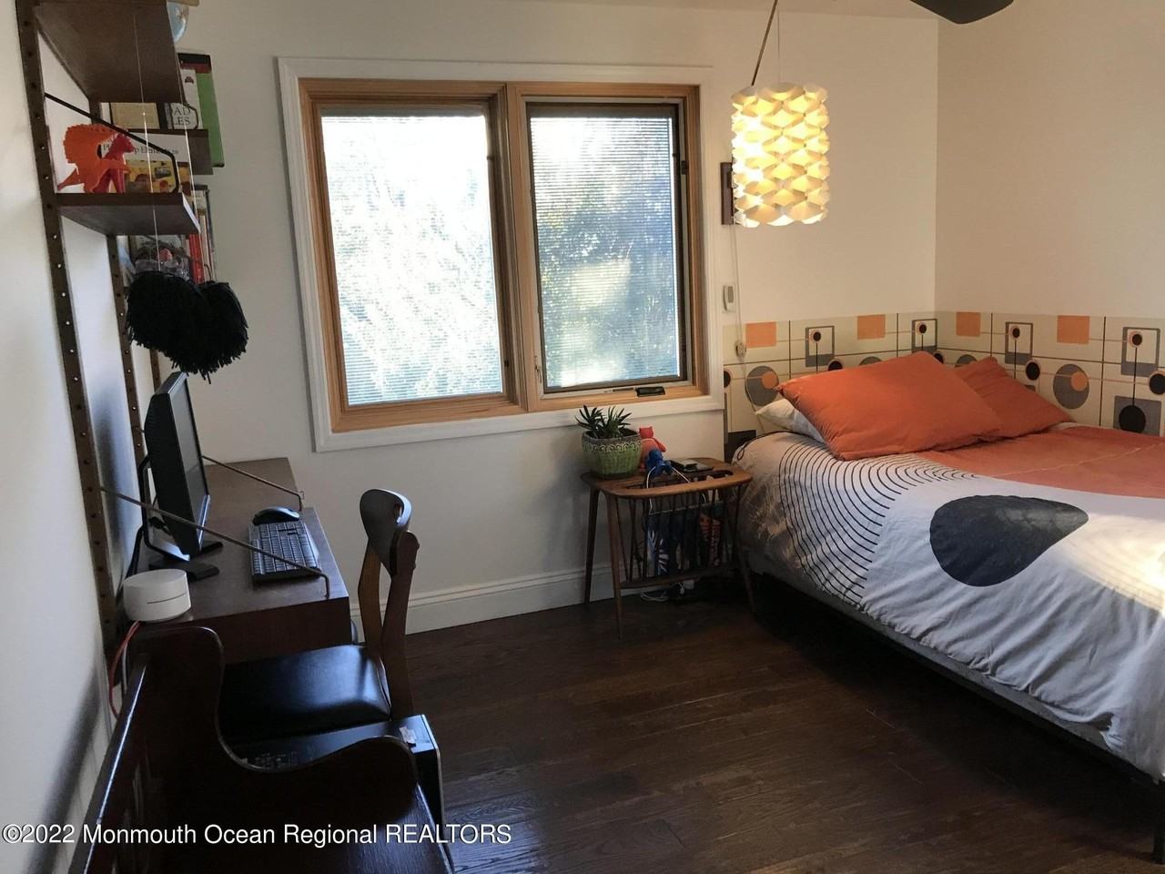 1715 J Street - Photo 4 of 17