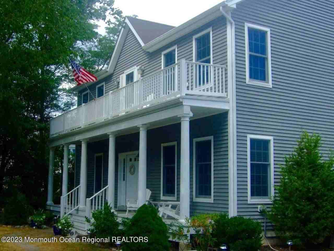 711 Mount Pl - Photo 2 of 36