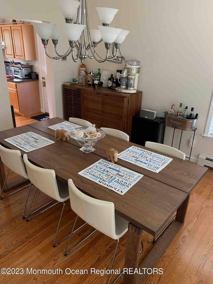 711 Mount Pl - Photo 6 of 36