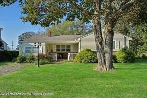 featured image of 81 Berry Pl