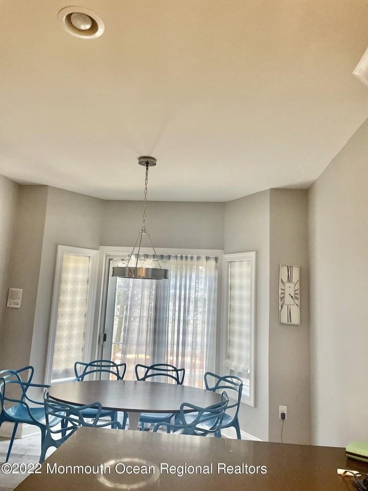 15 Riviera Dr - Photo 5 of 7