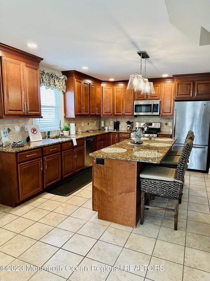 36 Kearney Ave - Photo 5 of 33