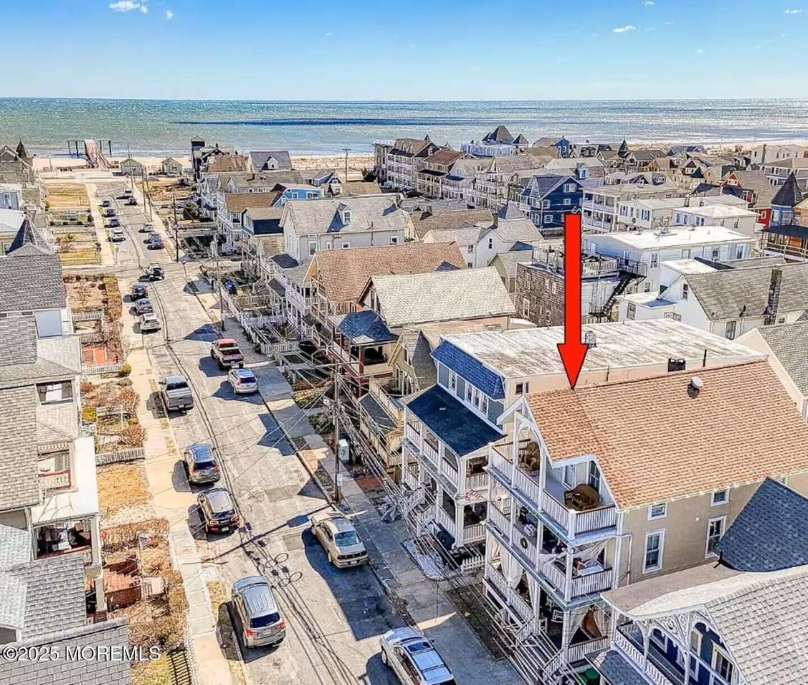 34 Embury Ave Apt 3 #3 - Photo 2 of 13