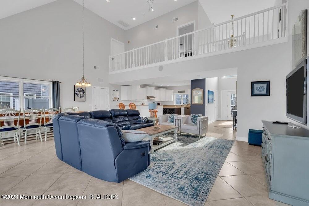 304 Cutter Ln - Photo 4 of 50