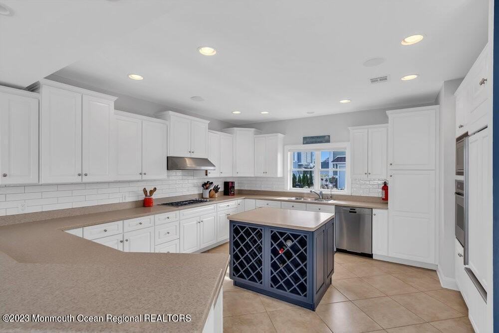 304 Cutter Ln - Photo 6 of 50