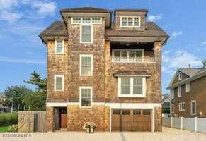 featured image of 985 Ocean Ave