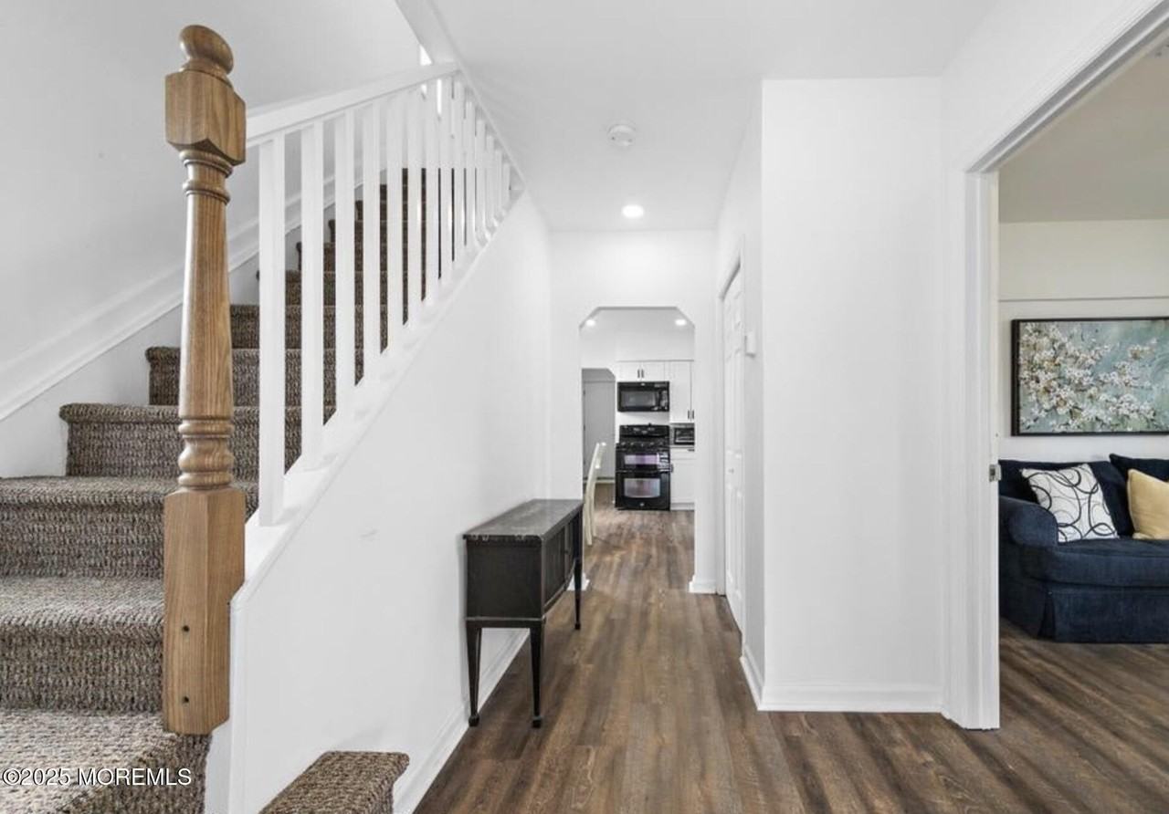 134 134 Witmer Place unit: Front - Photo 2 of 15