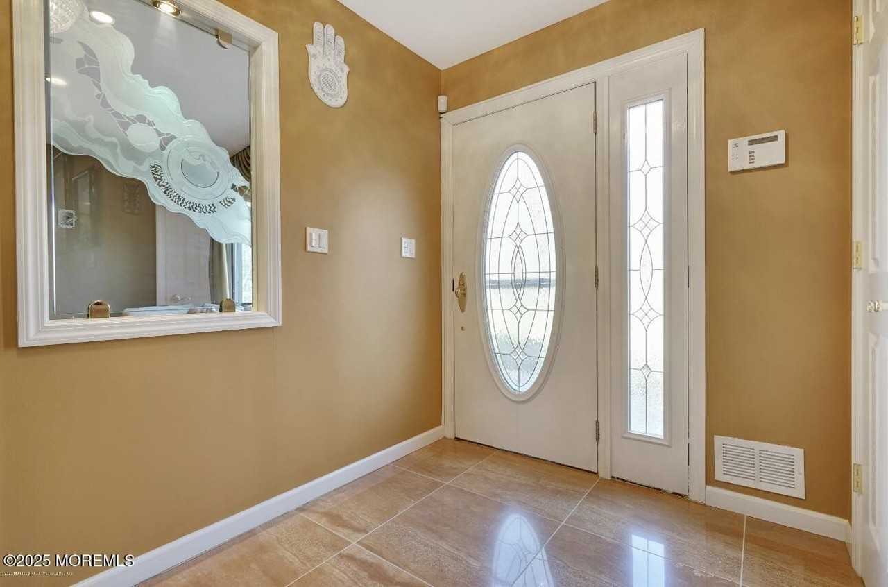 30 Boundary Rd - Photo 3 of 21