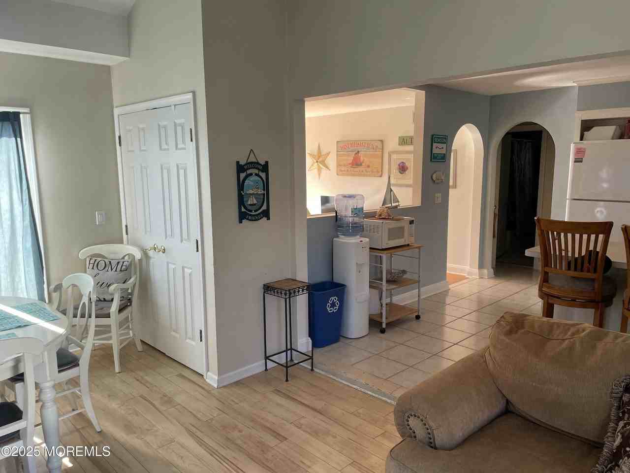 605 Delaware Ave - Photo 6 of 8