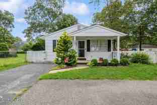 931 Cypress Ave - Photo 1 of 1