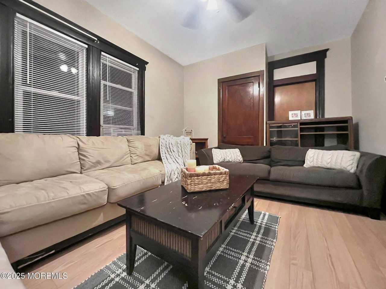 208 Fourteenth Ave - Photo 6 of 17