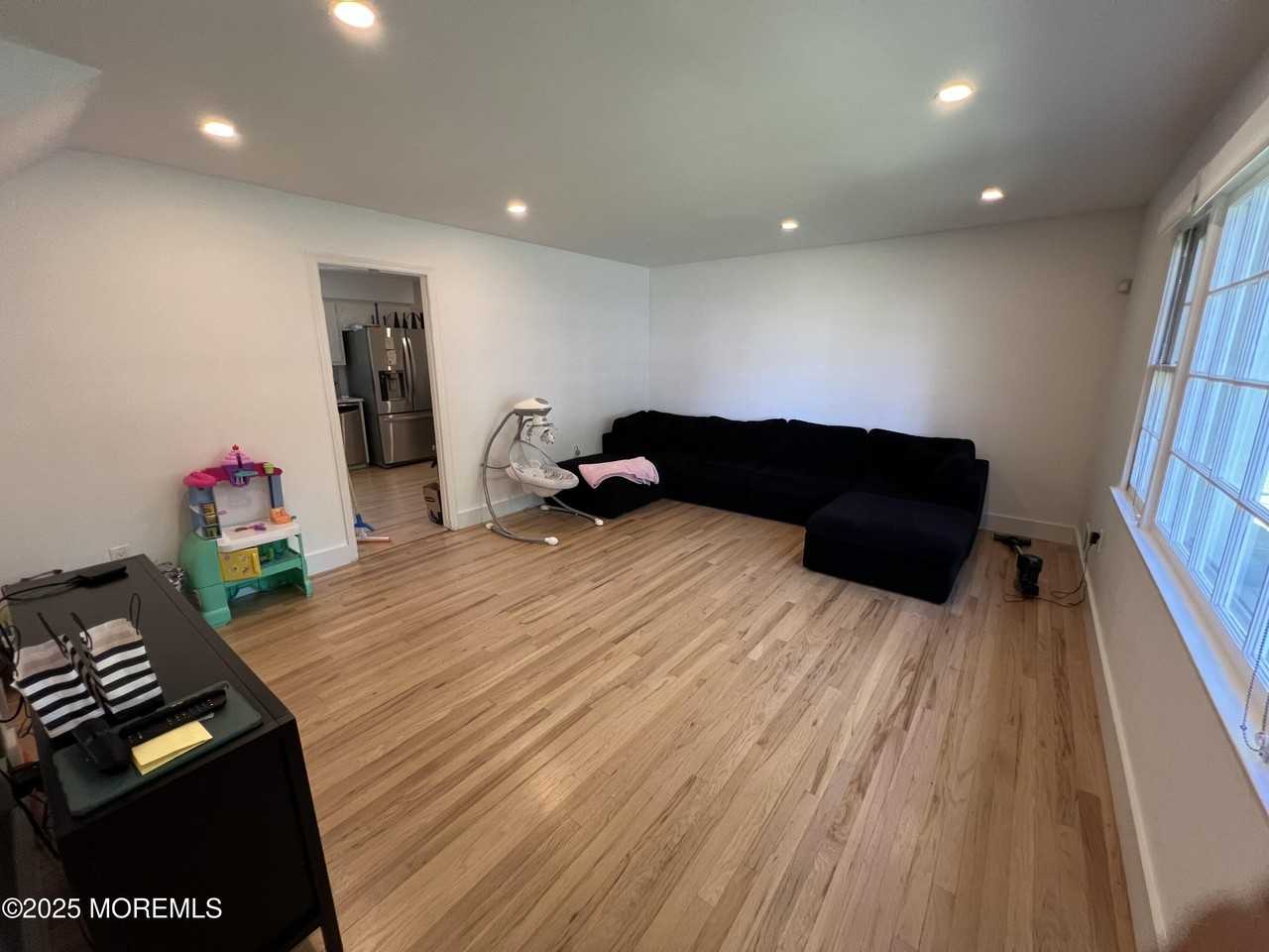 534 Apple Dr - Photo 2 of 8