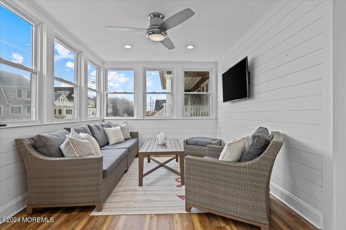 51 3rd Ave Unit B - Photo 4 of 29