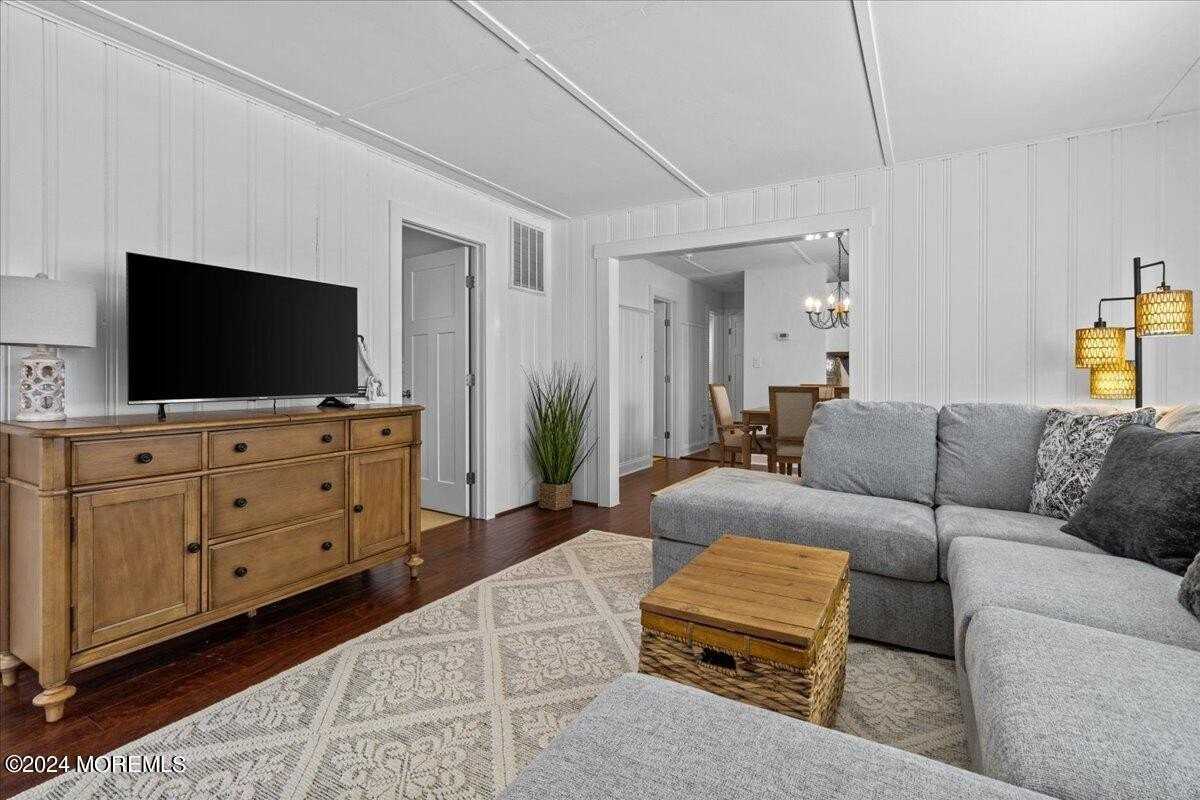 51 3rd Ave Unit B - Photo 6 of 29