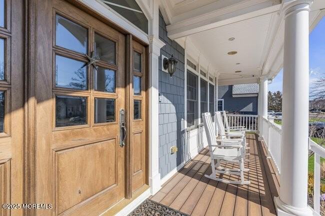 308 Pennsylvania Avenue - Photo 5 of 50