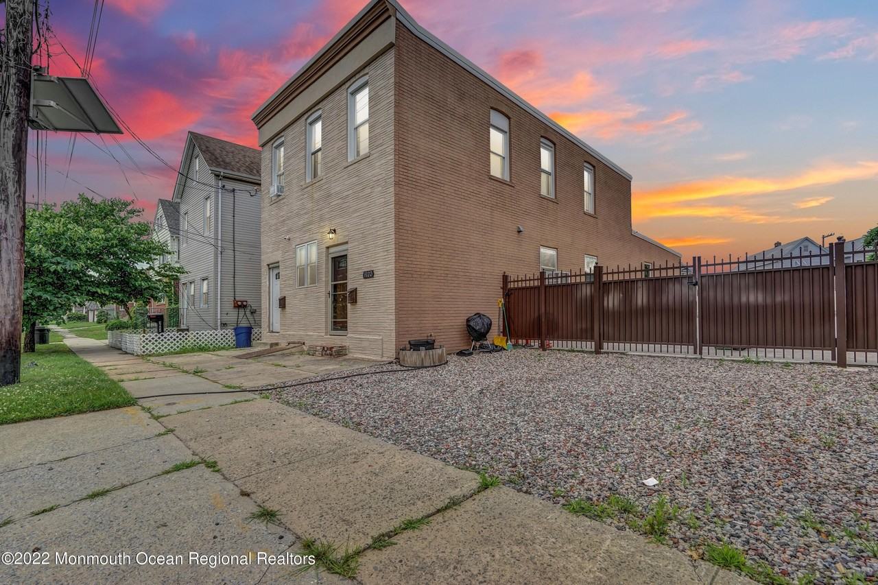 3022 S Wood Ave Unit 2 #2 - Photo 2 of 22