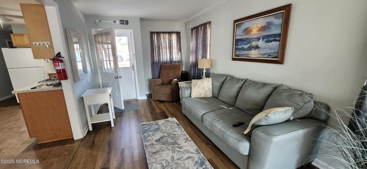 1045 Radio Rd - Photo 2 of 16