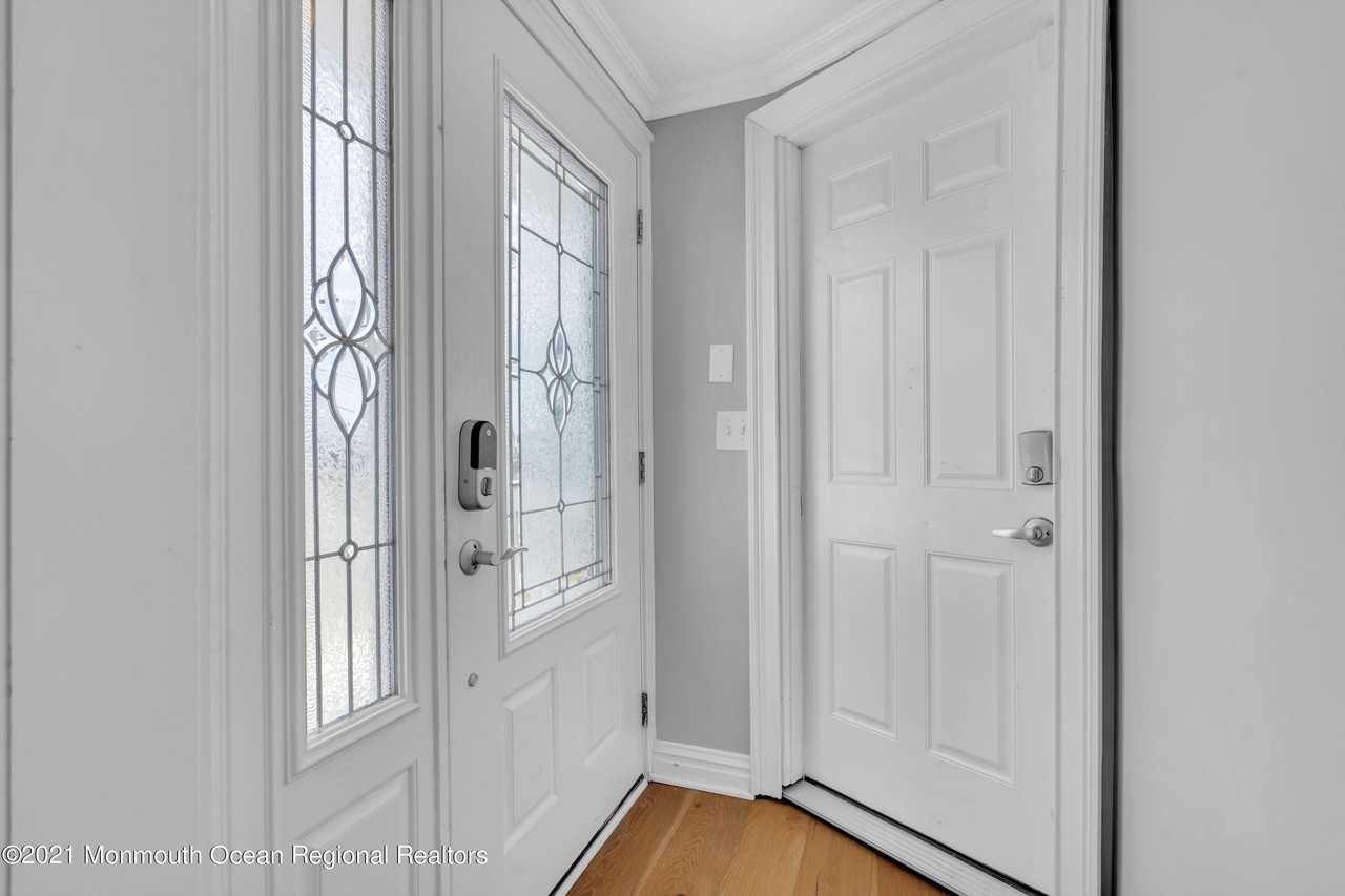 43 Woodhaven Rd - Photo 5 of 50