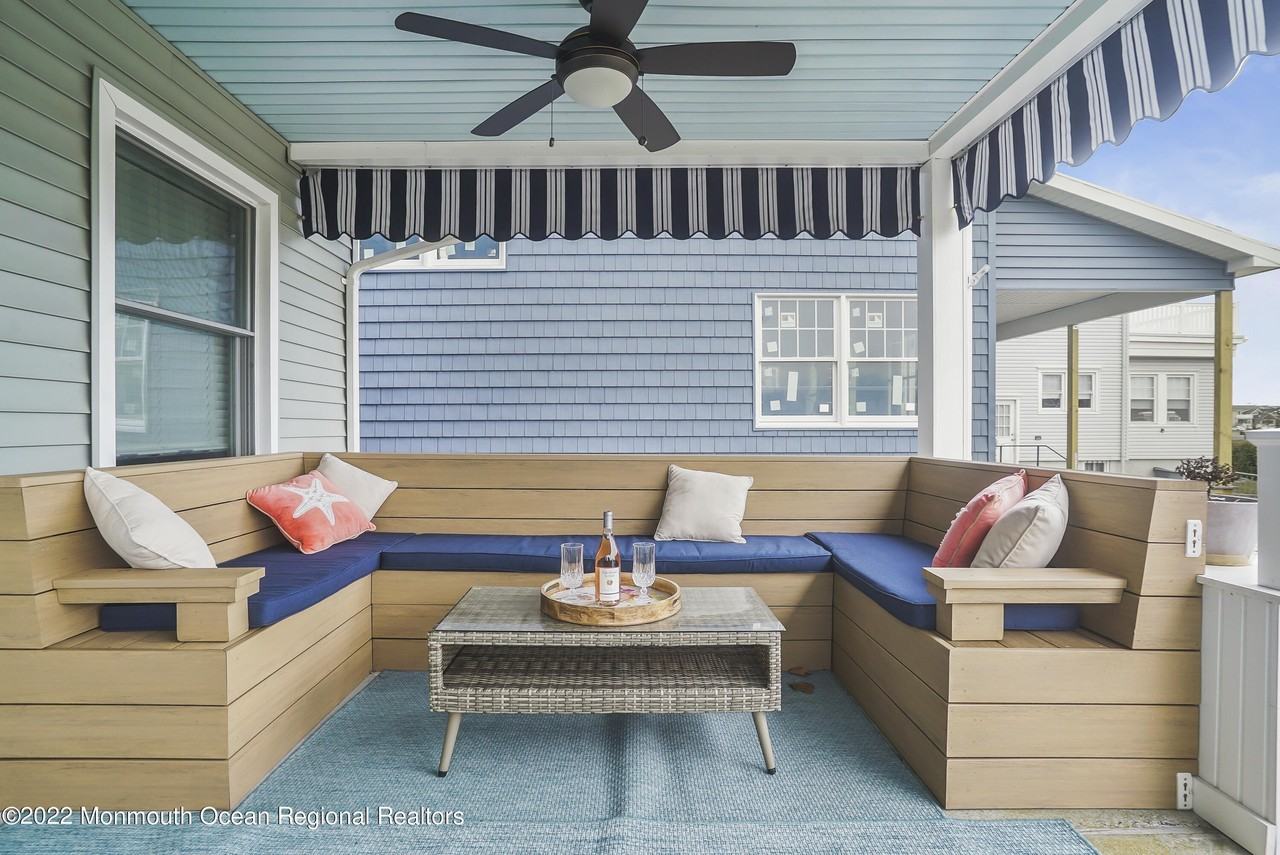 705 N Lake Dr - Photo 7 of 40